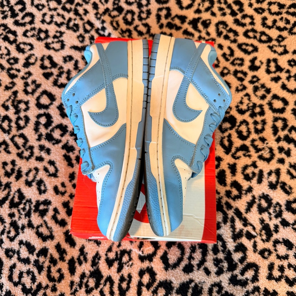 Nike University Dunks - Mens US 9 - Picture 3 of 5